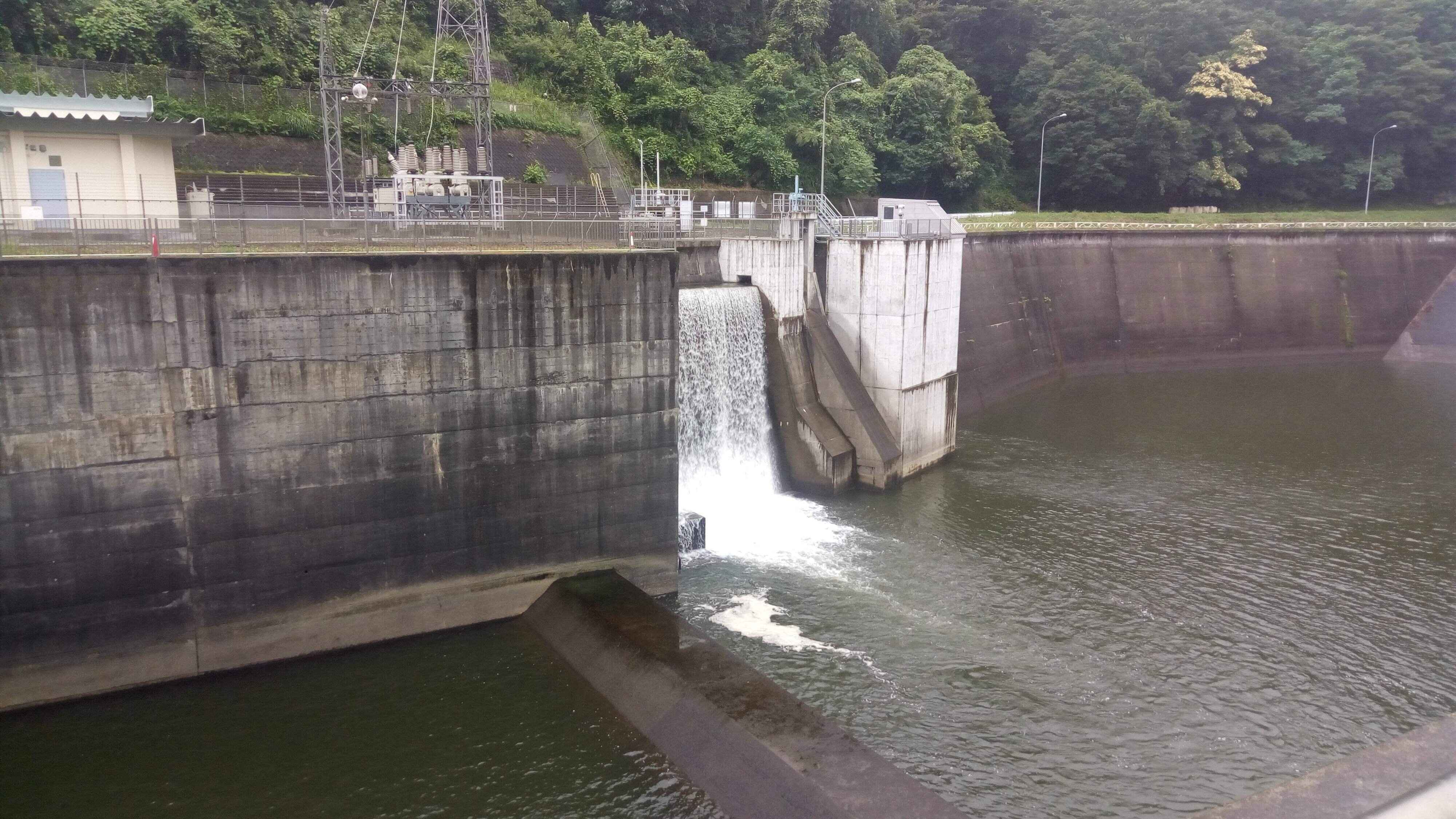 宮城県の釜房ダム