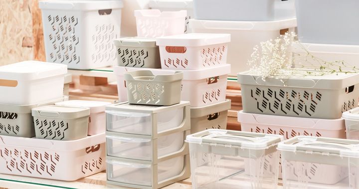家庭用スペース、収納、居心地の良さ、多くのプラスチック家庭用品、手軽な収納用のふた付き新しいクリーンコンテナボックスの構成