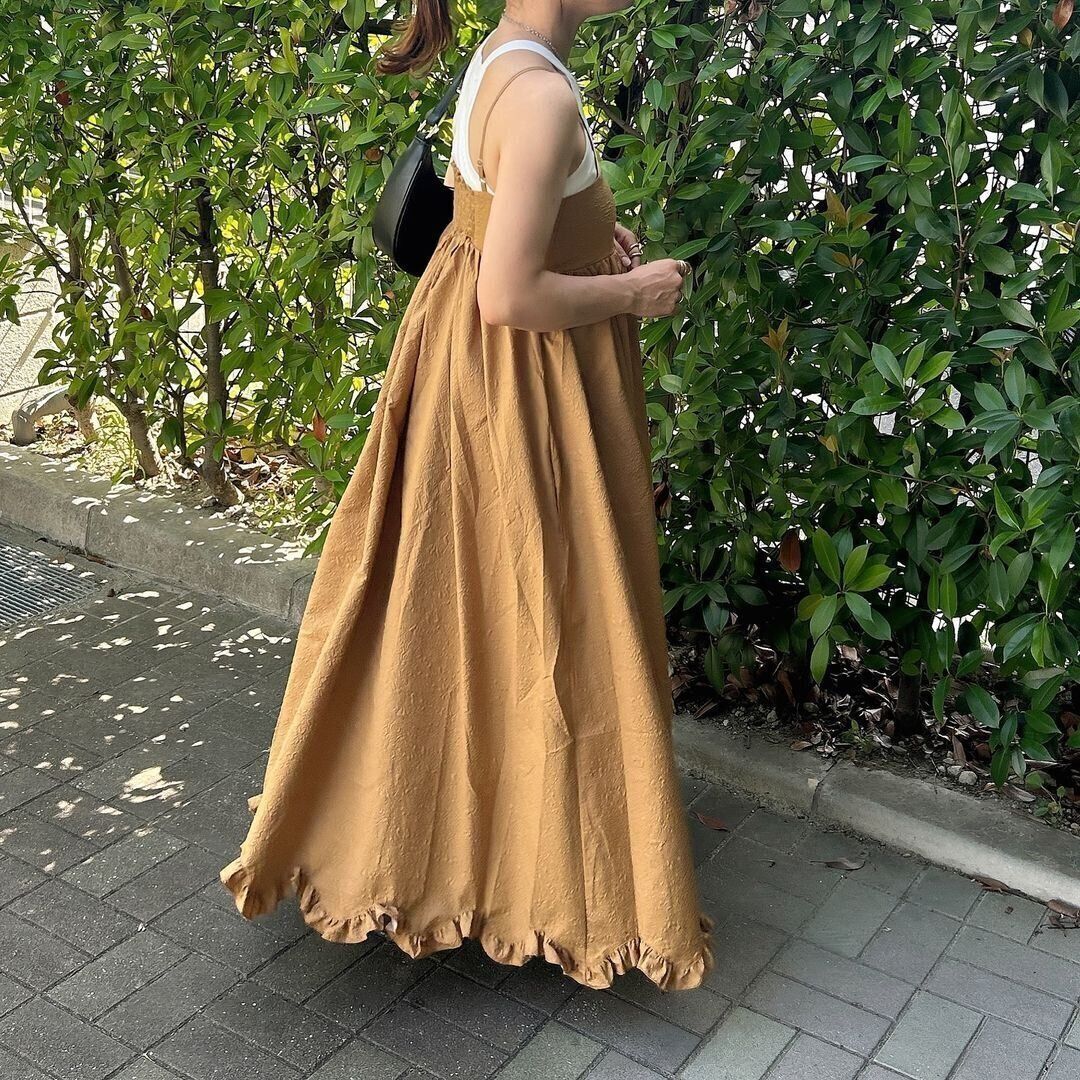 【ユニクロ】猛暑日に着るべき！激売れ中の「2大ブラトップ」