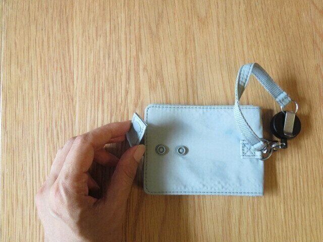 スナップボタンが2つある理由とは？