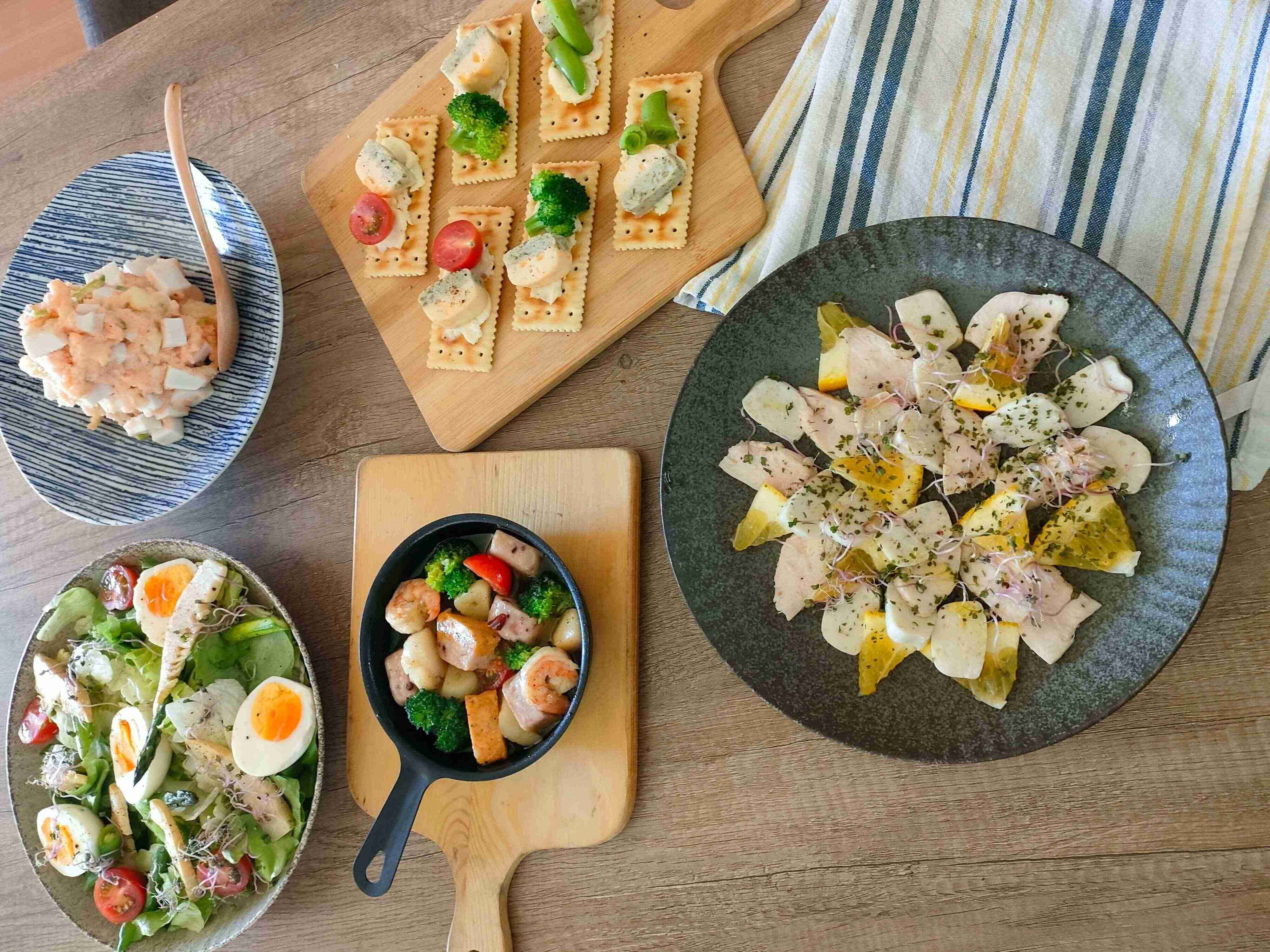 多くの料理を撮る