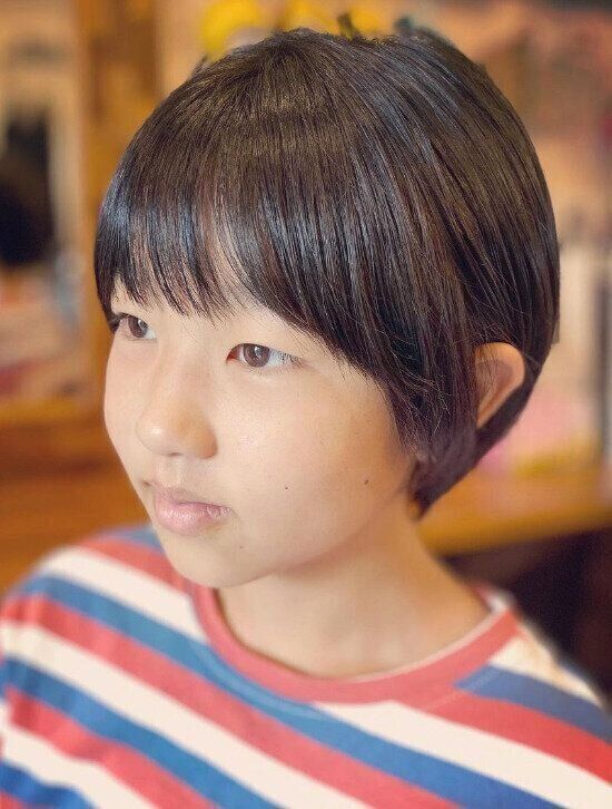 耳かけでコンパクトに！ワイドバングショート