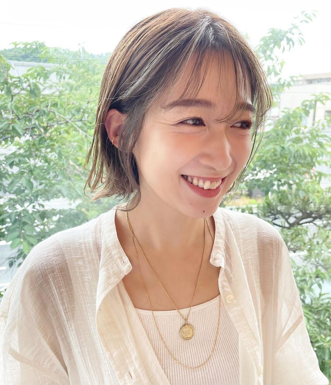 40代の丸顔女性におすすめの髪型 22最新 丸顔のコンプレックスを解消できるヘアカタログ サンキュ