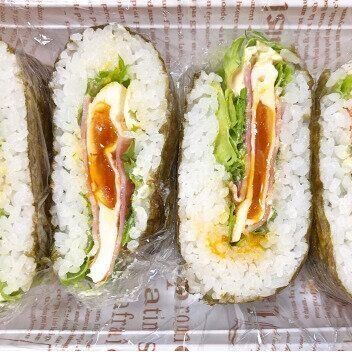 半切り海苔で！半熟卵のおにぎらず♪