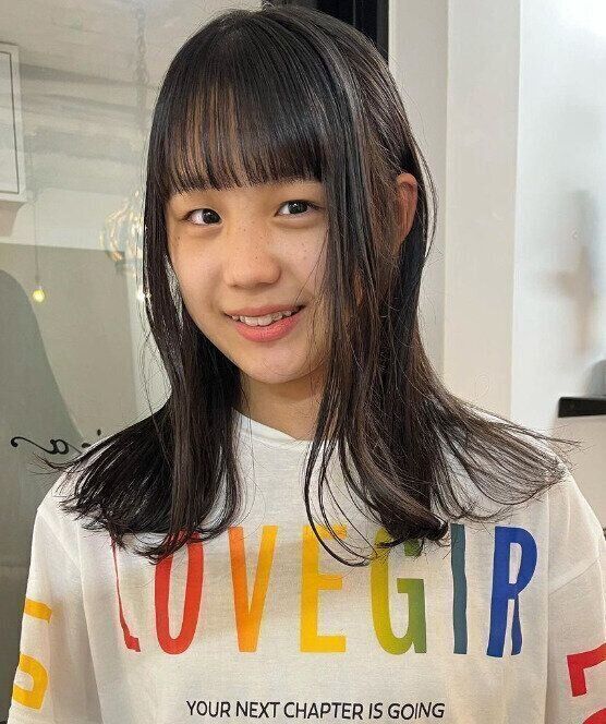 ニュートラルな質感がイマドキ！セミロング