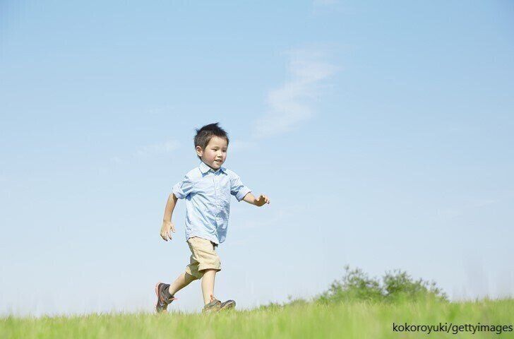 走る子ども