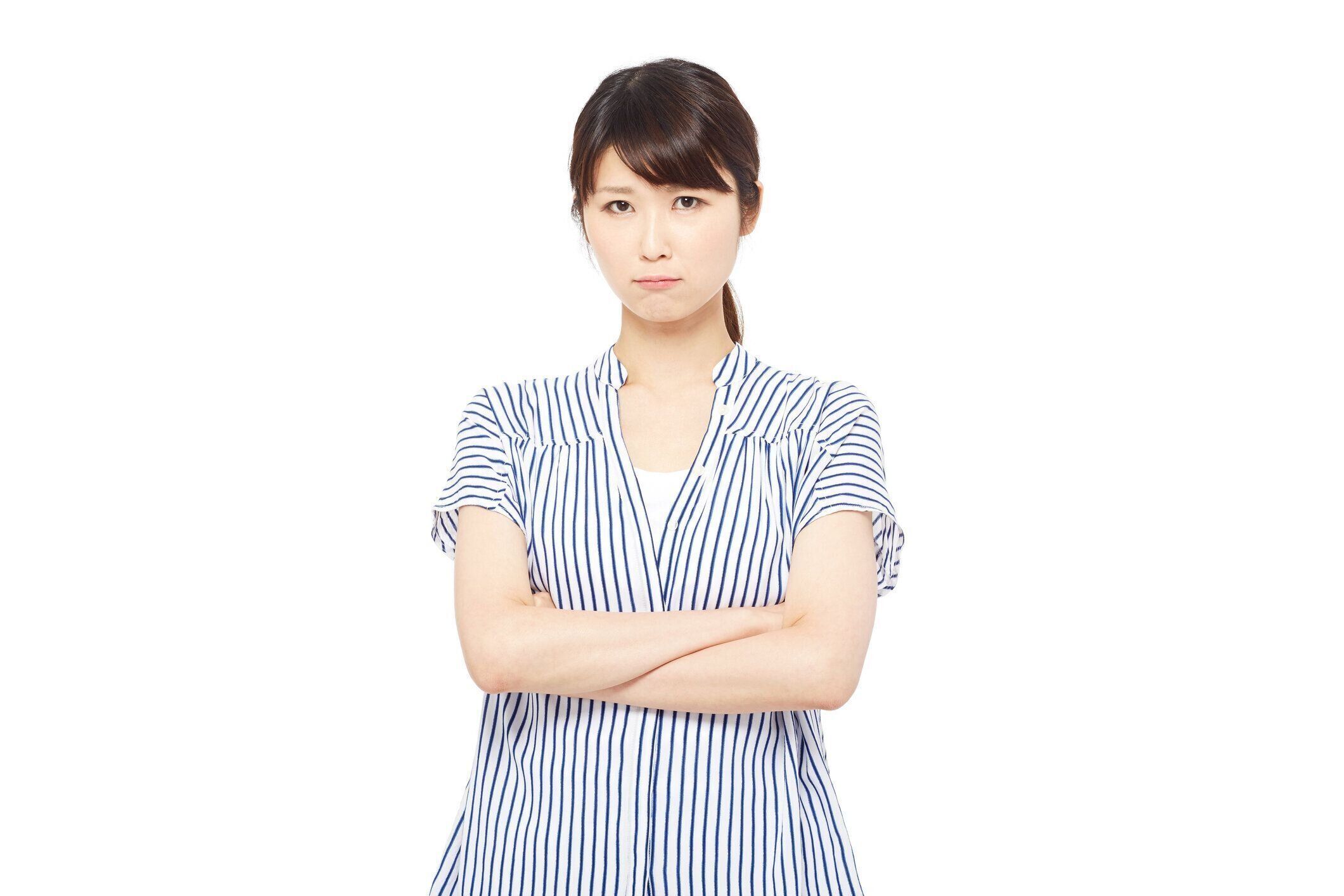 怒っているアジアの女性