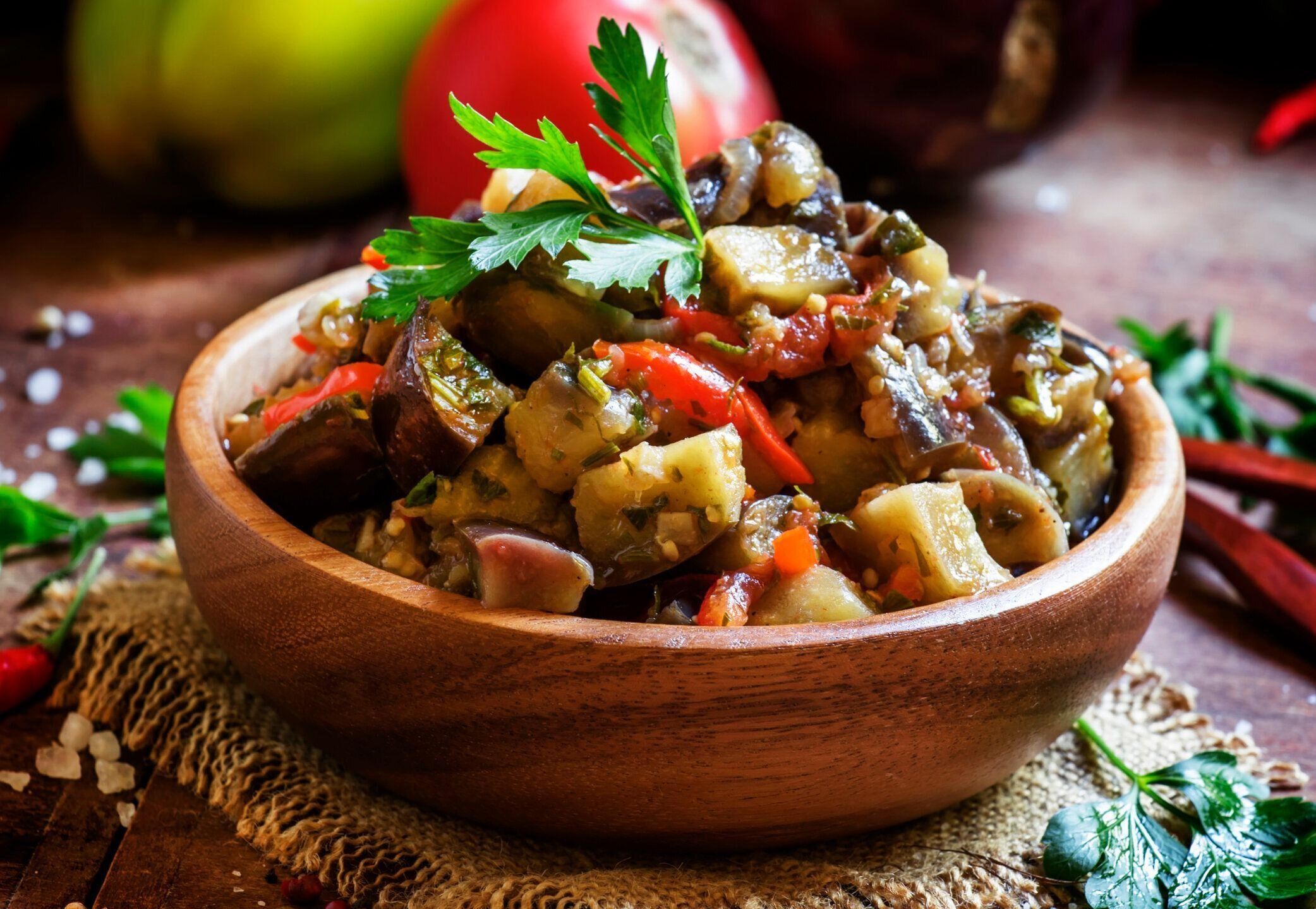 ナスの煮込みから伝統的な白人のソテー