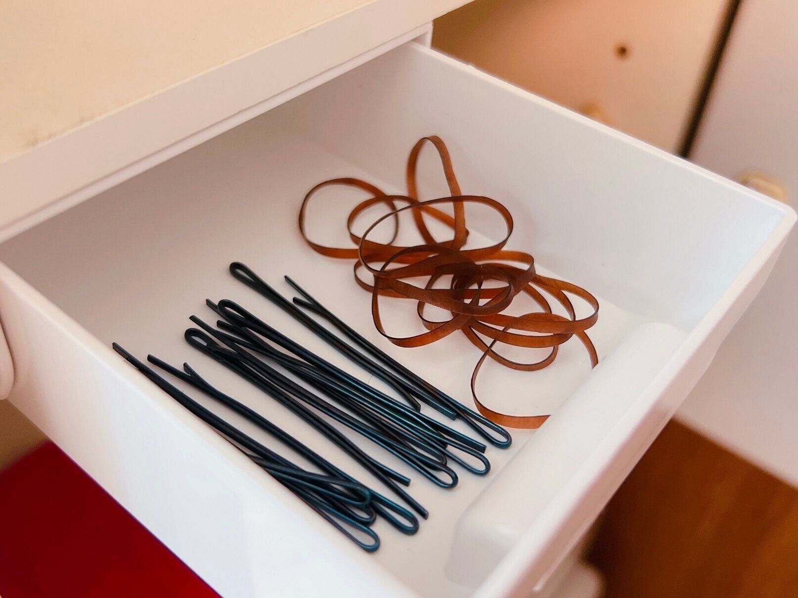 ダイソーの「取り付け式引き出し」が小物収納にぴったり！