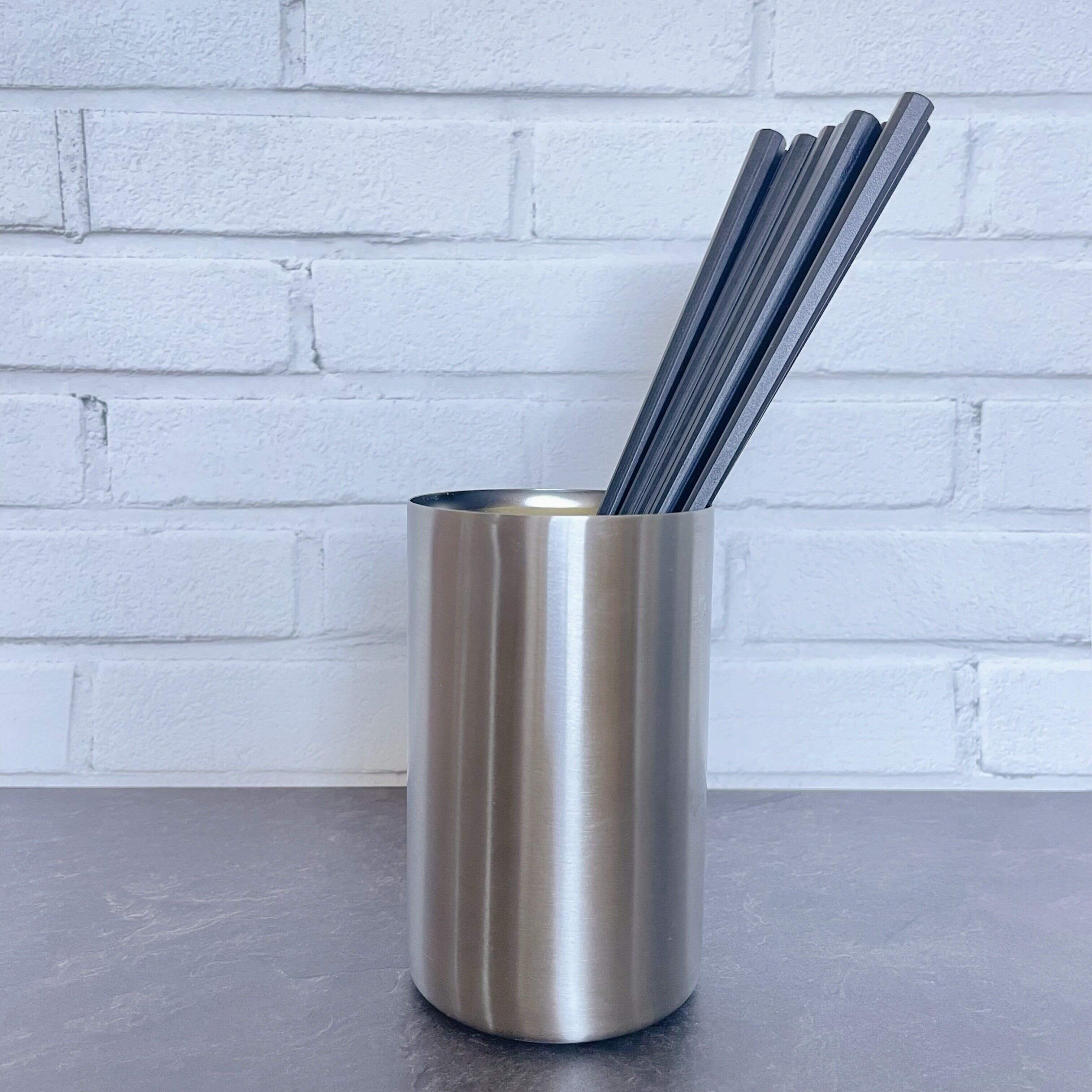 コップやスティック収納としても使える