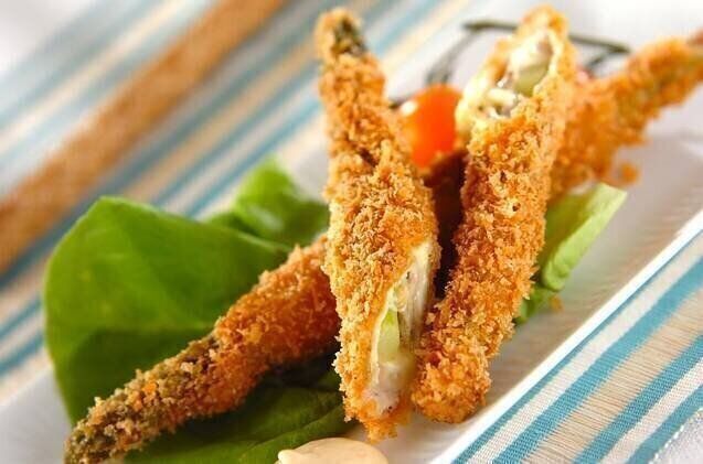 アスパラの肉巻きフライ