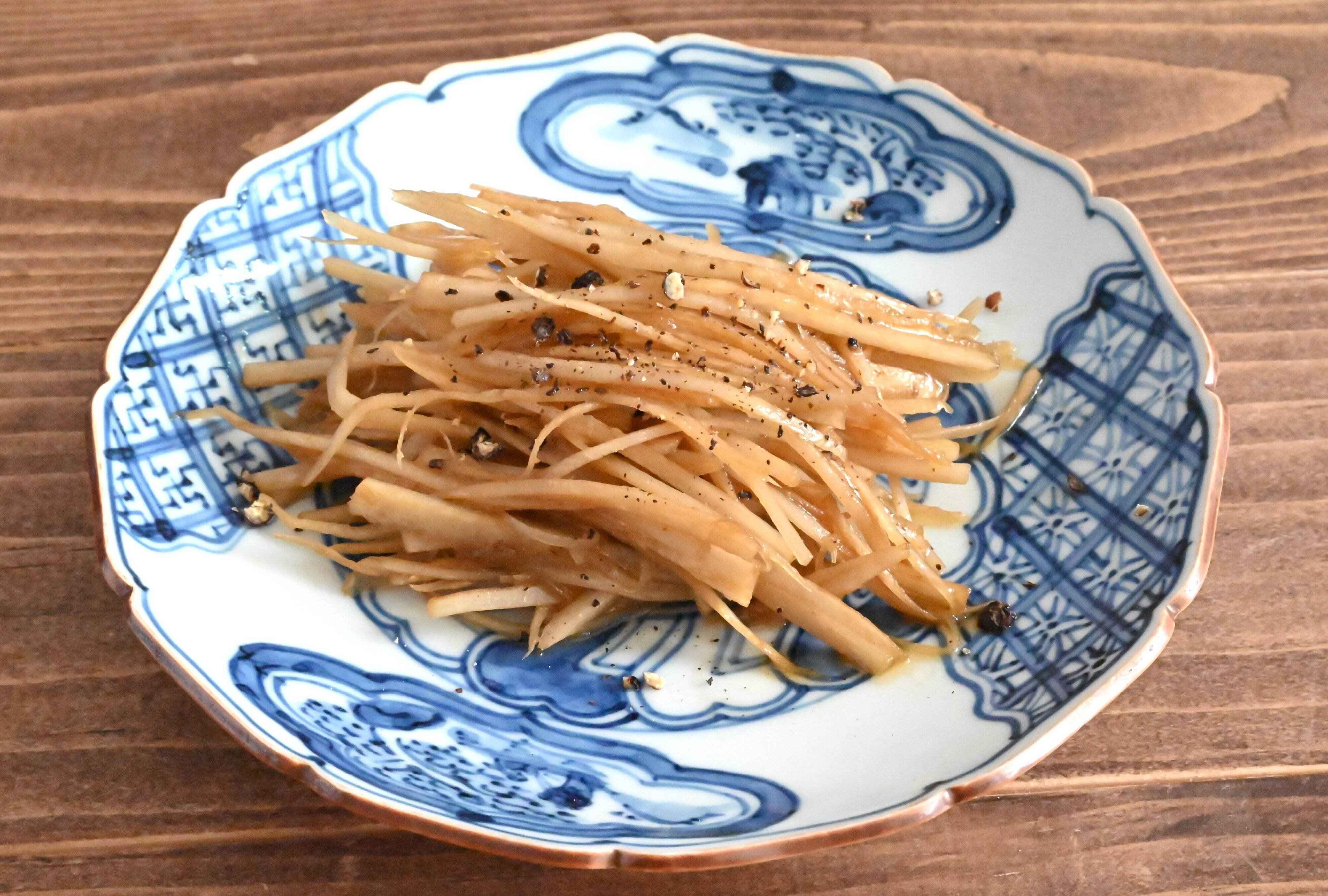 ごぼうのめんつゆバター炒め