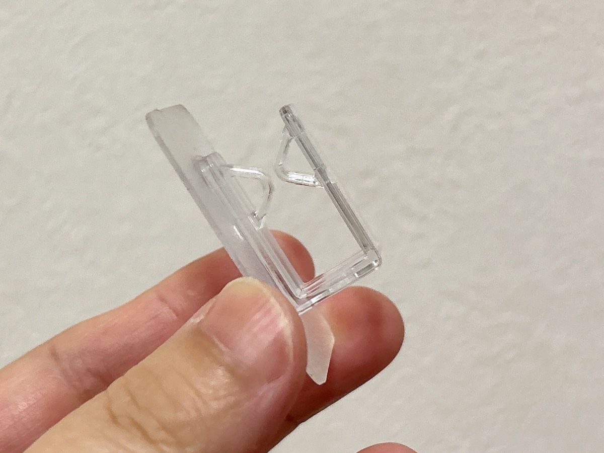 セリア粘着シート輪ゴムホルダー