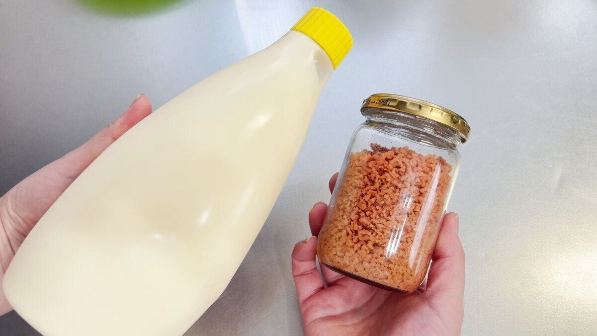 マヨネーズと鮭ほぐし