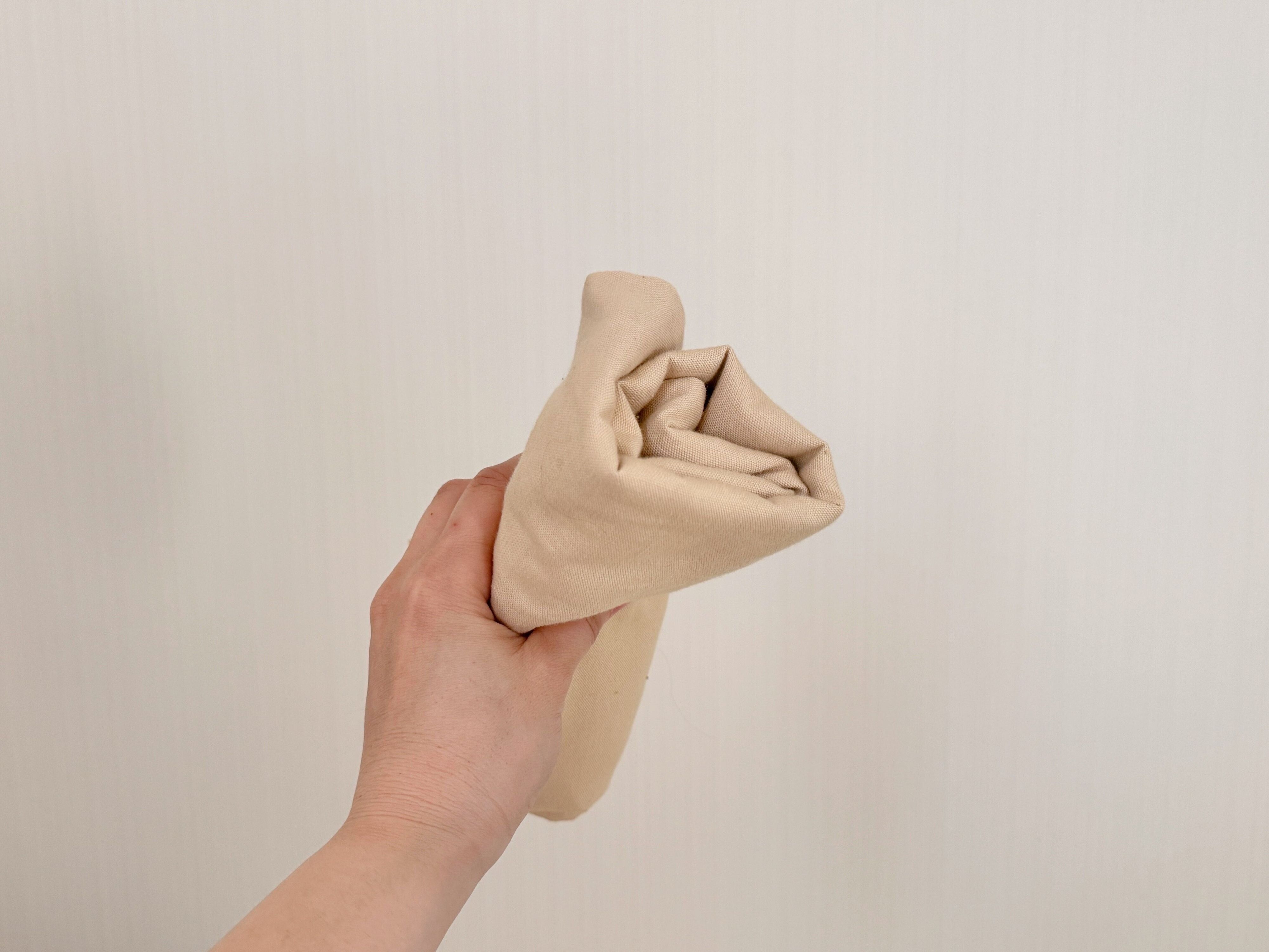 季節外の寝具収納には抱き枕カバーが使える！