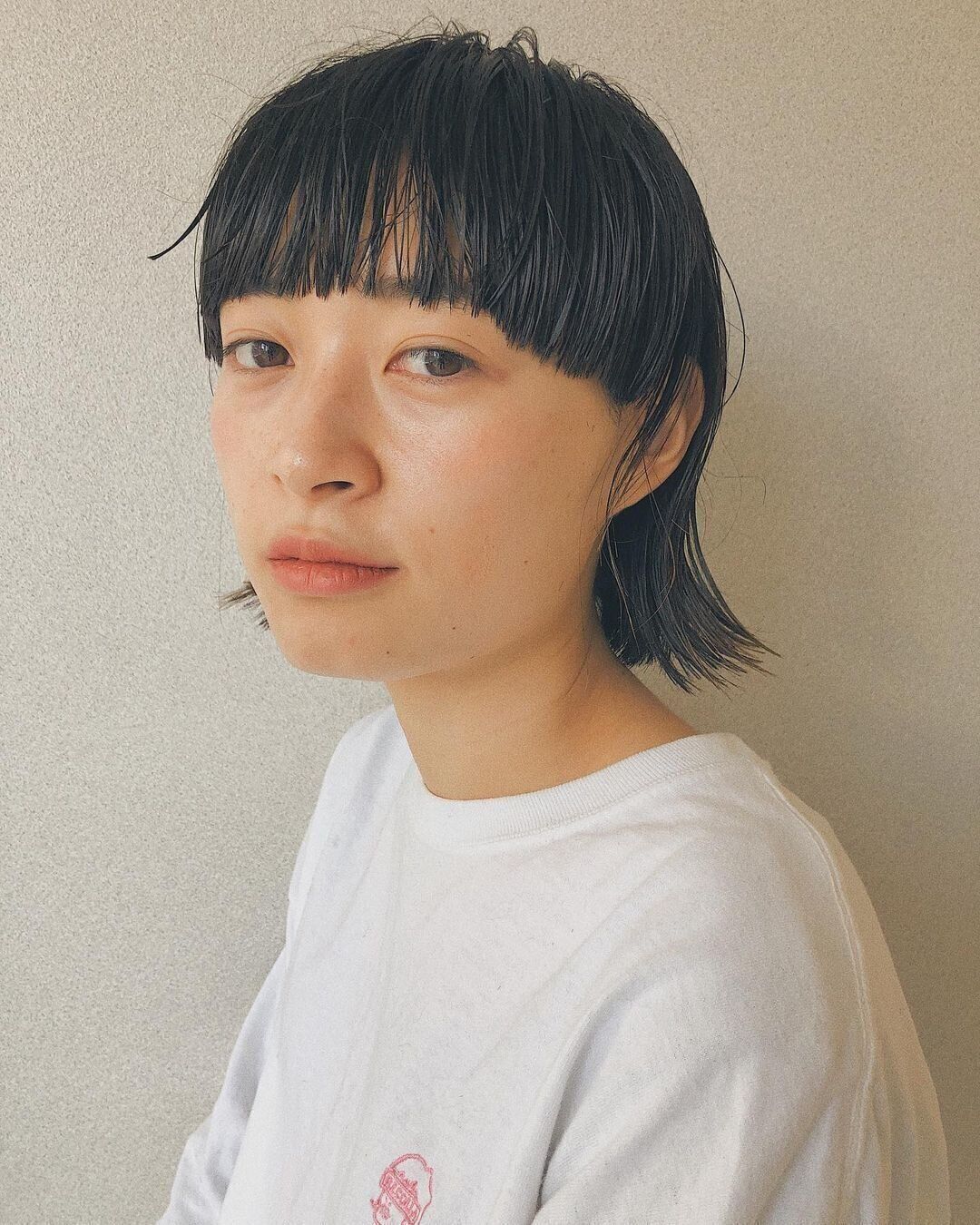 40代女性に似合うボブ！個性的でクールなワイドバングボブ