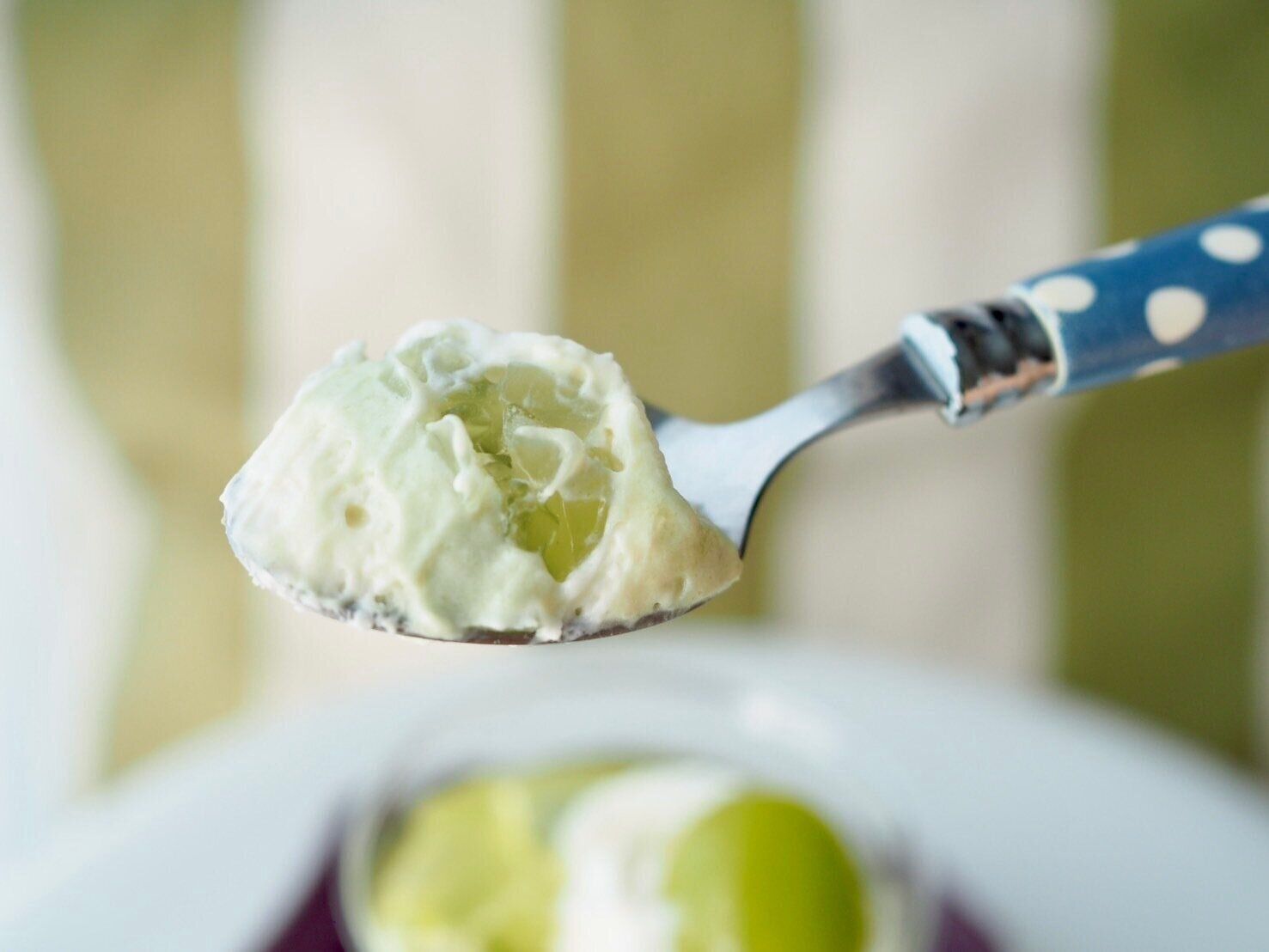 シャトレーゼ「Dessertパルフェ シャインマスカット」商品写真