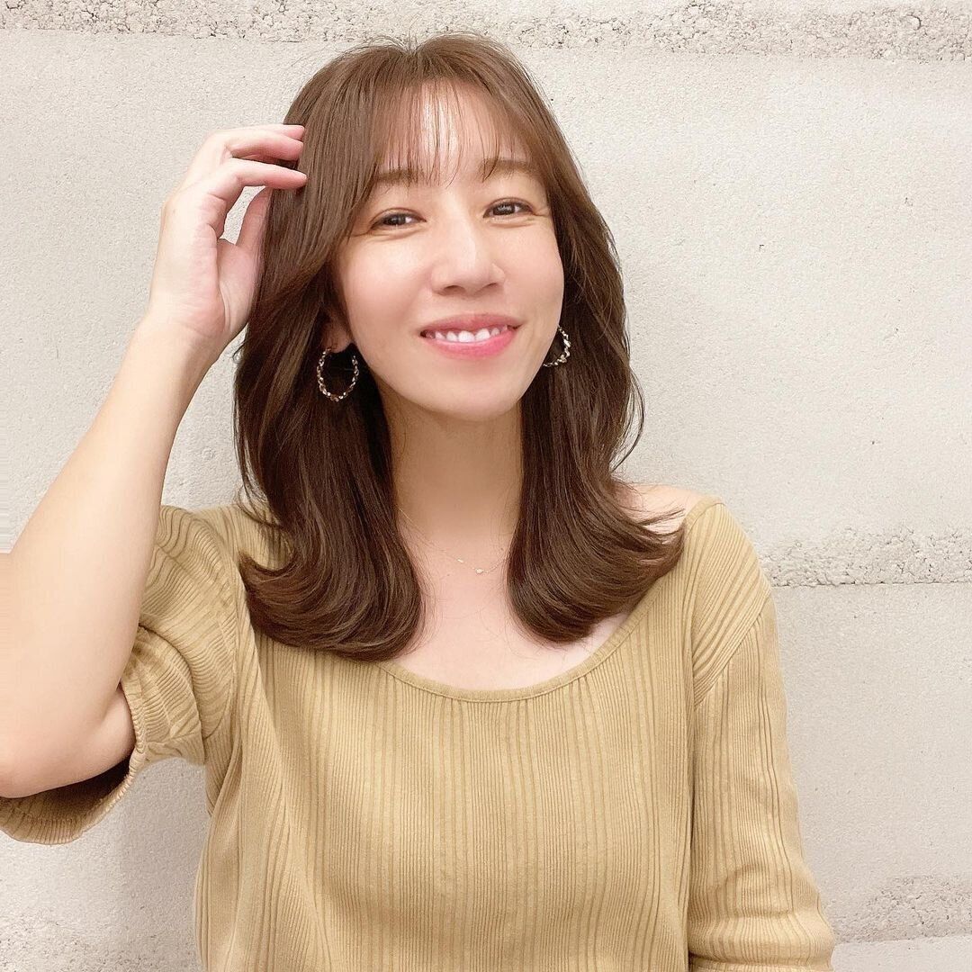 40代女性にもおすすめ！小顔効果もバッチリ！韓国風大人のくびれミディ