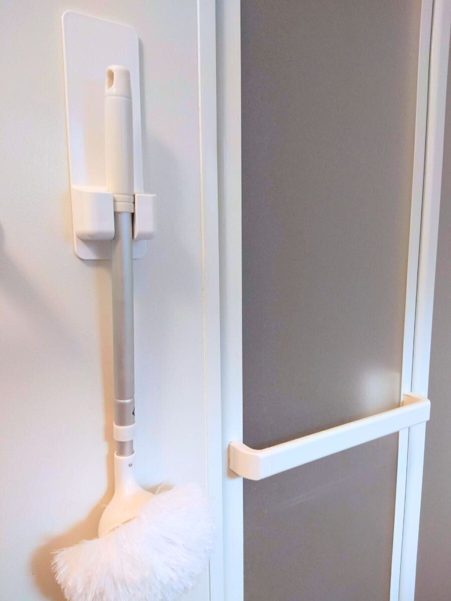 ダイソーの『シャワーホルダー』に掛けたバスボンくん