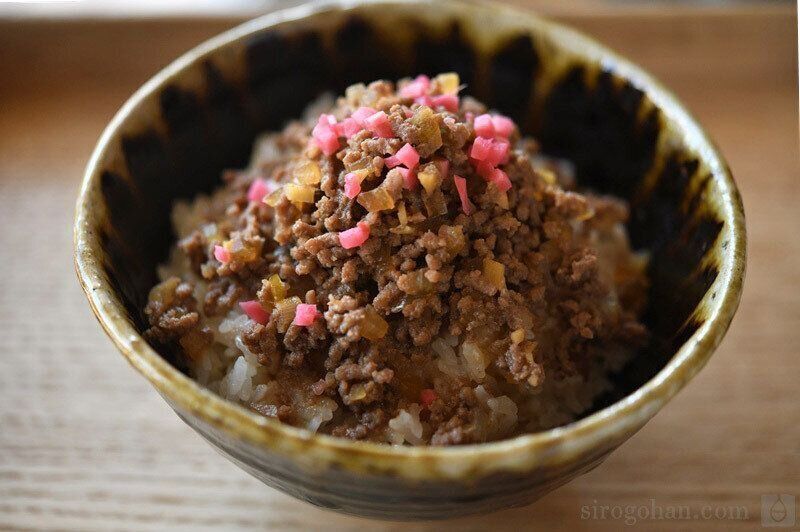 そぼろ牛丼