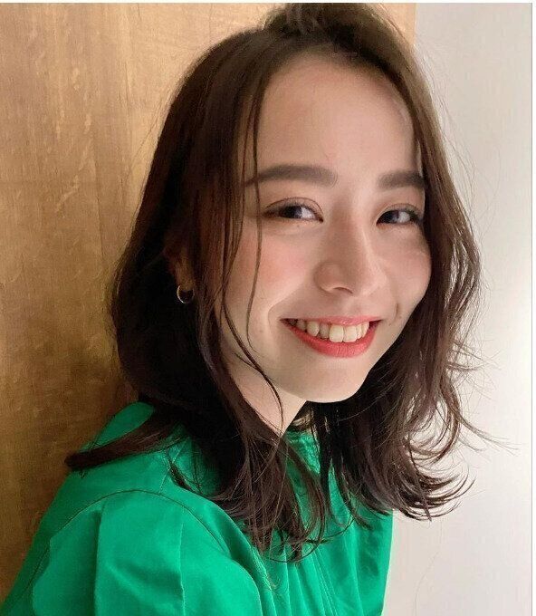 男子ウケ間違いなし！おしゃれなかきあげミディアム