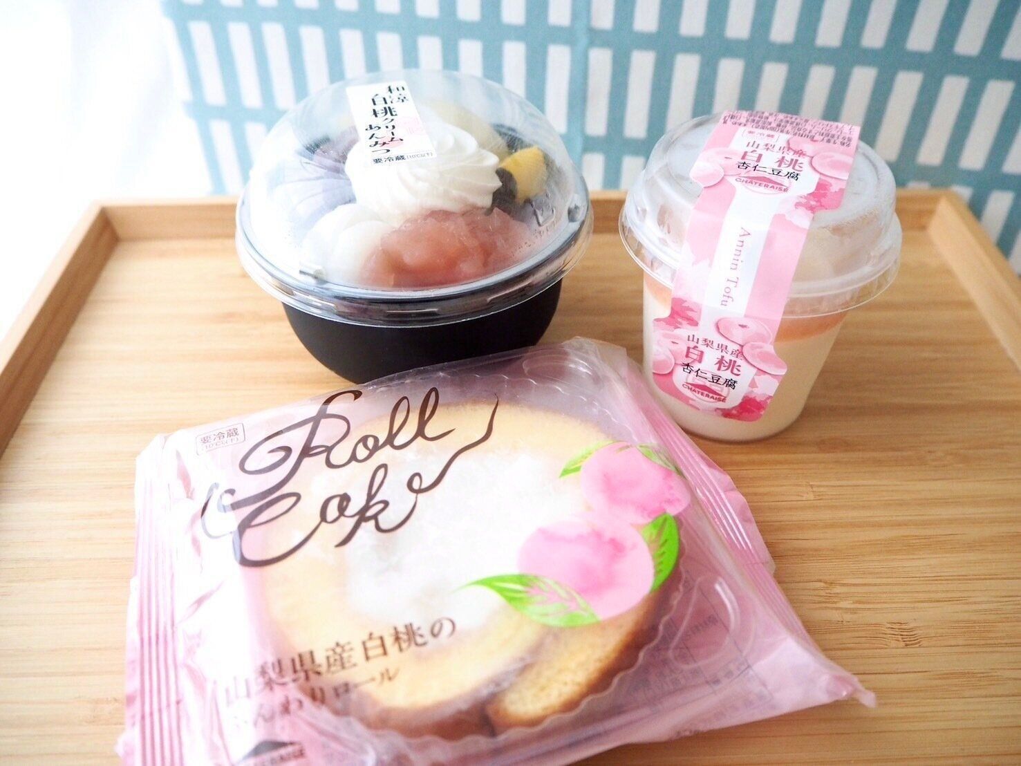 シャトレーゼ桃スイーツ集合写真