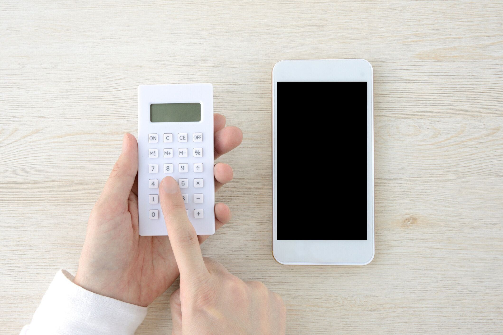 スマートフォンと電卓