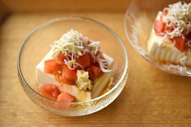 トマトとしらすの冷奴