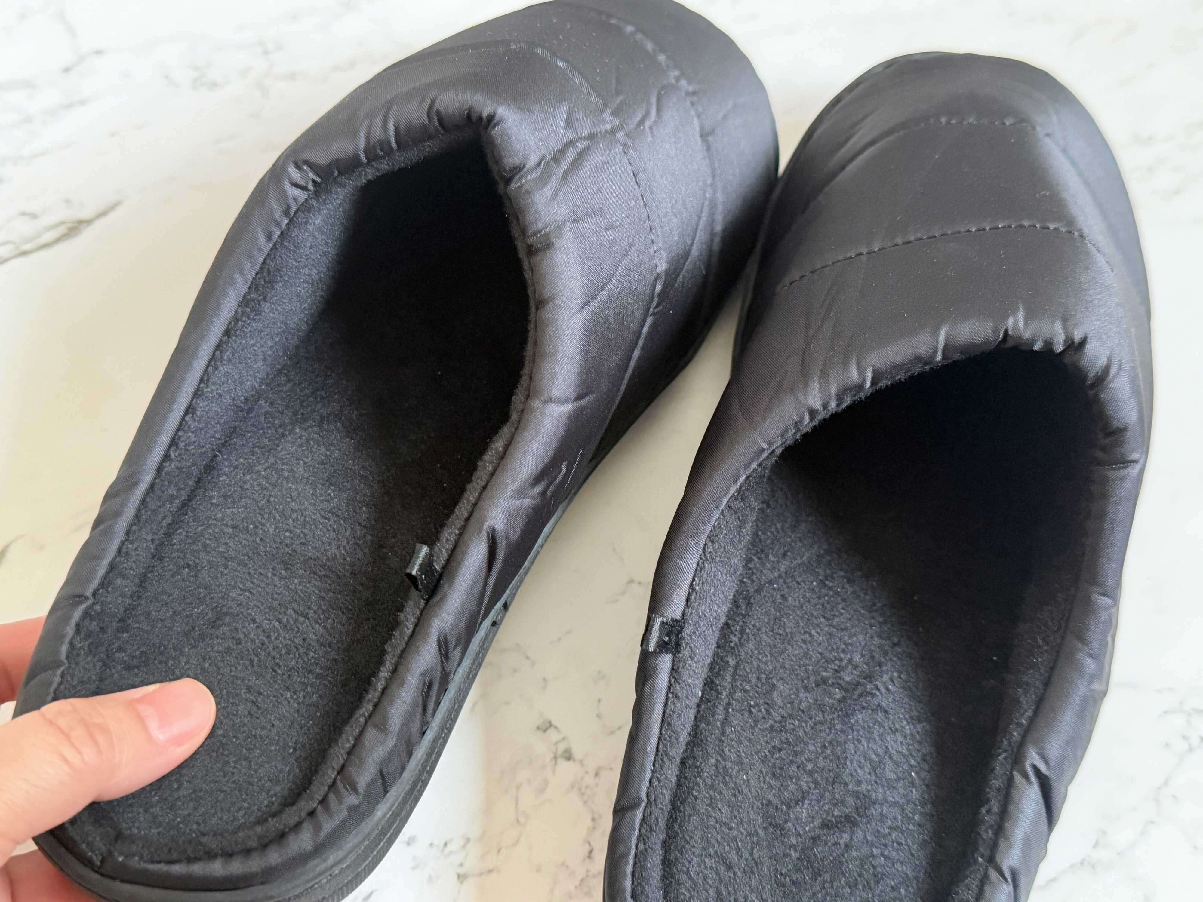 内側にはあったか素材を使用