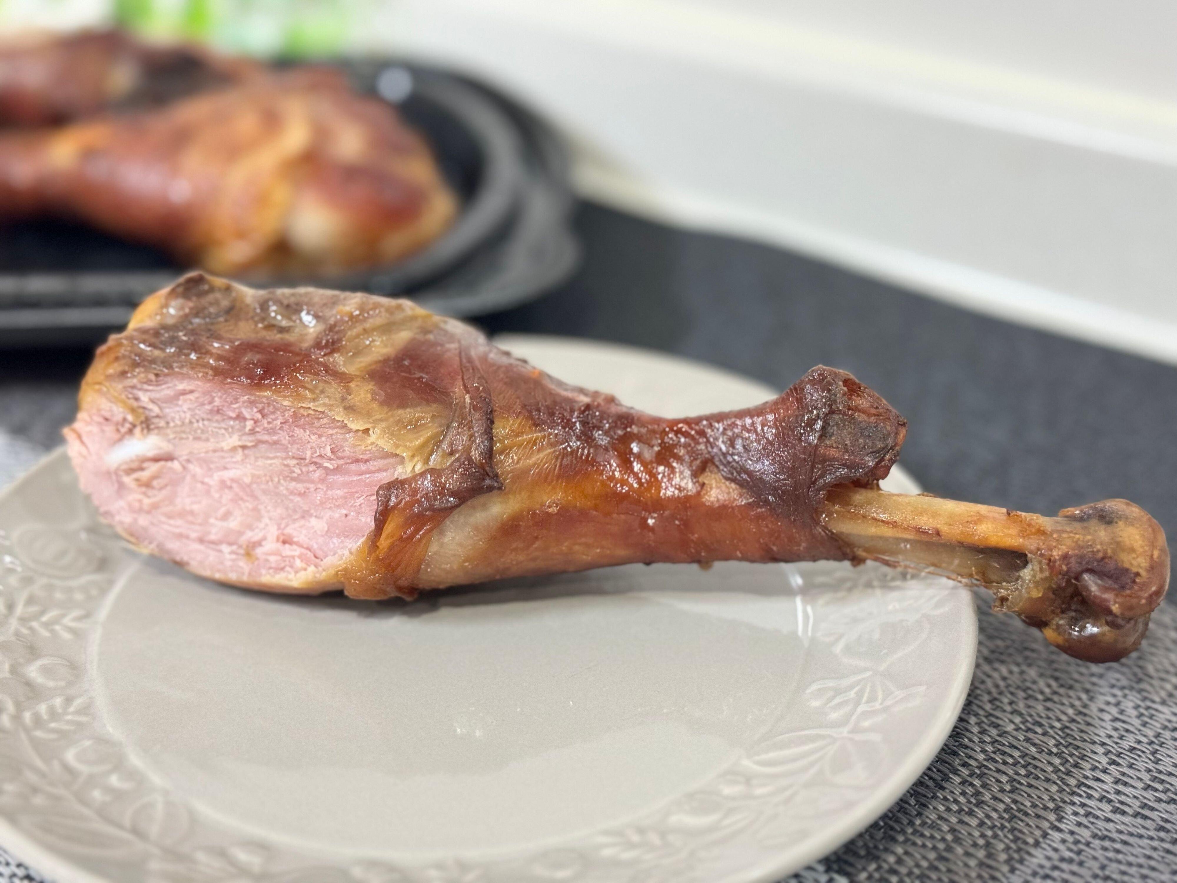 コストコ　スモークターキーレッグ　断面