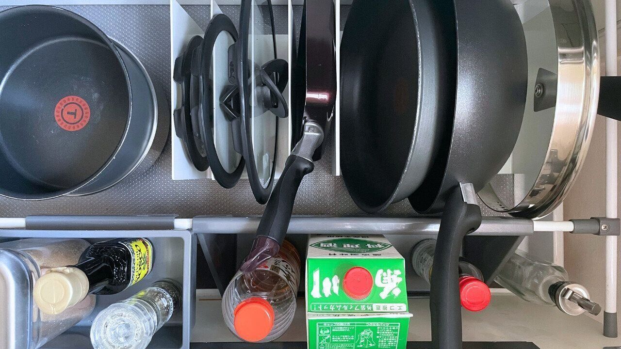 コンロ下の収納