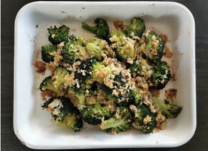 冷めてもおいしい!最強おつまみ「ブロッコリーアンチョビ焼き」