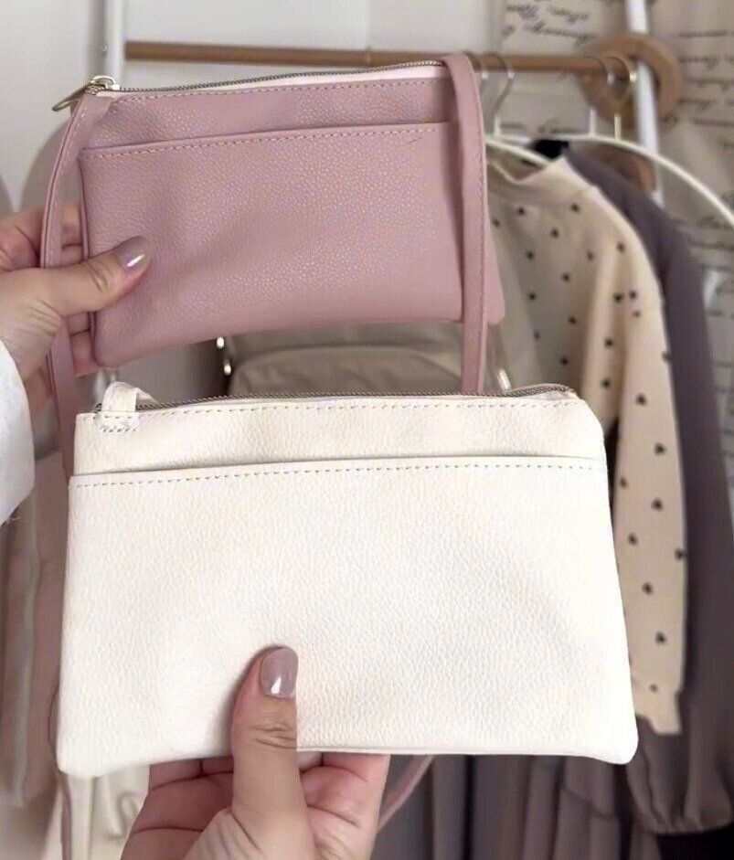 これひとつあればOK！「フェイクレザーお財布ミニショルダー」