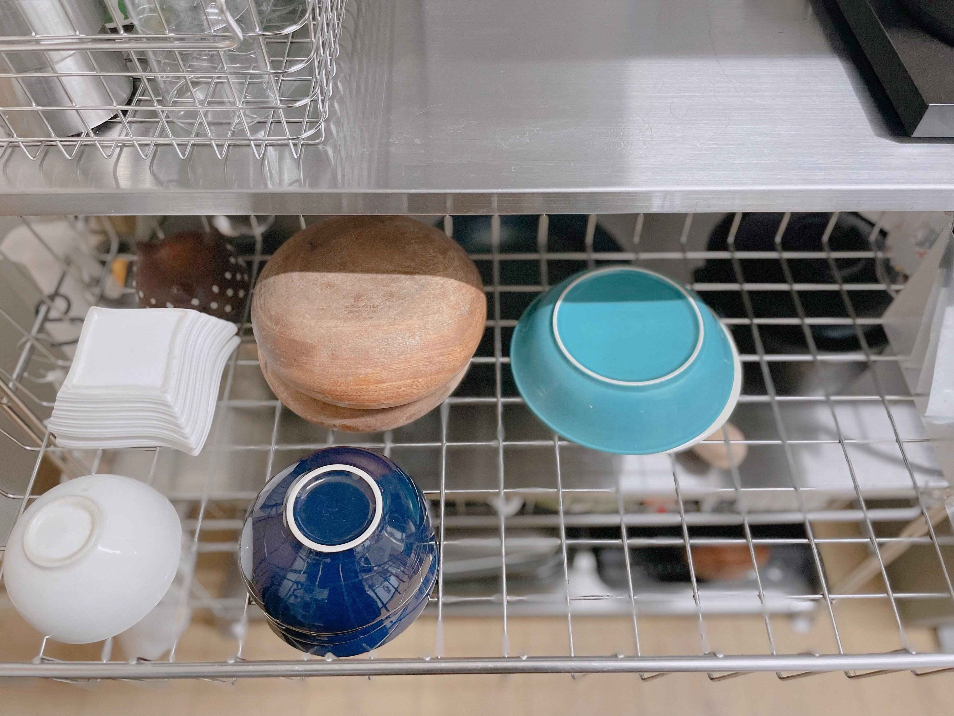 【After】食器オンリーになってゆとりある収納に