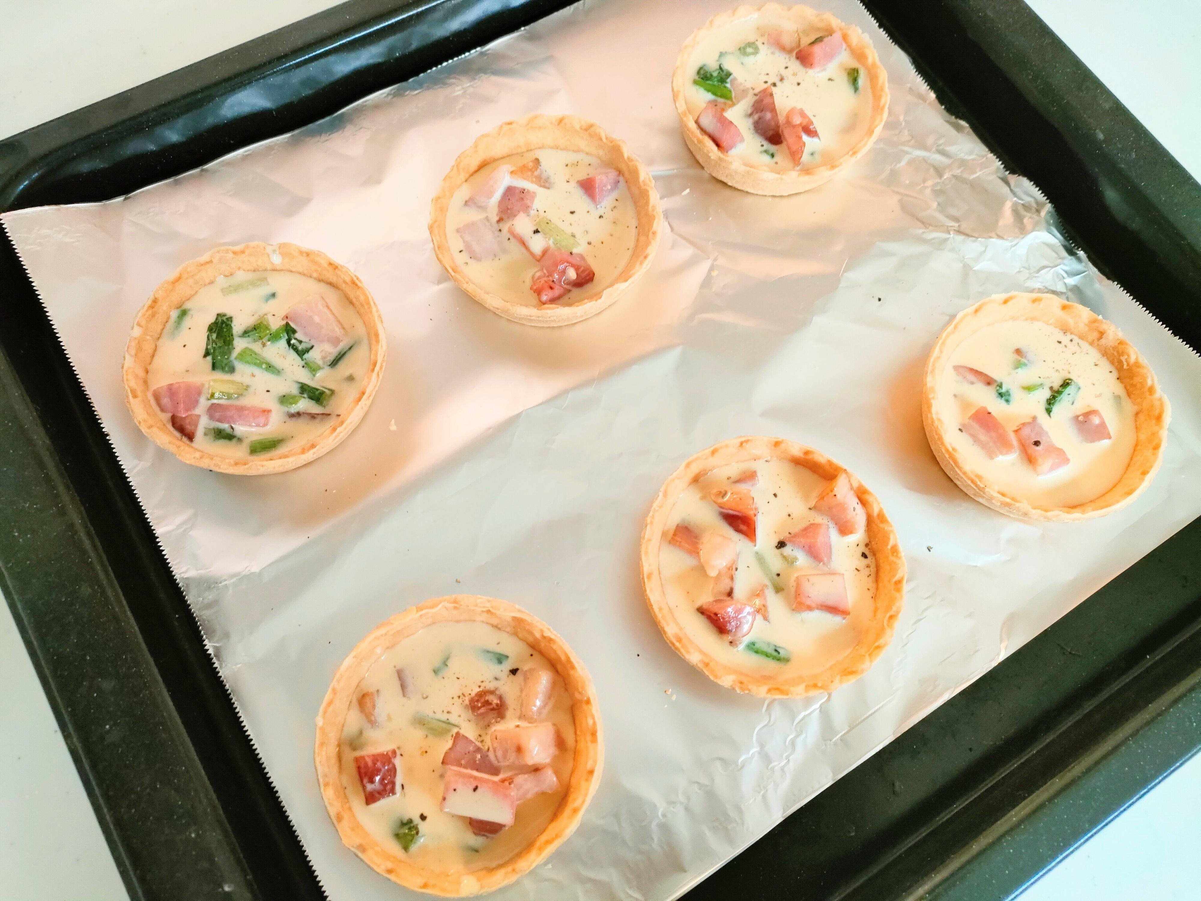 オーブンに入れる前のキッシュセット