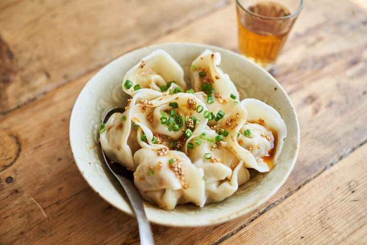 鶏の水餃子 ピリ辛黒酢だれ