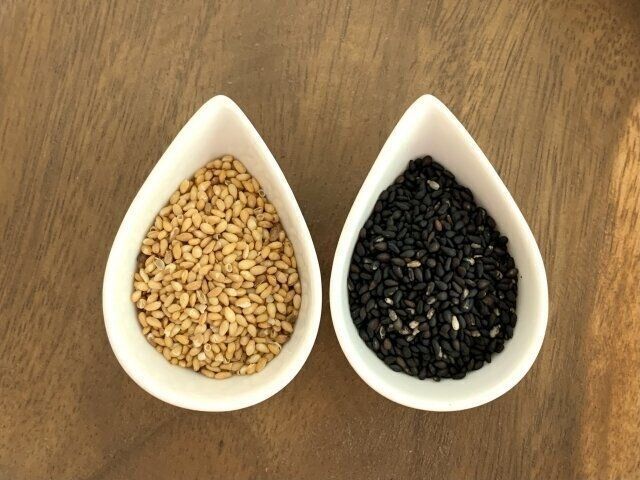 白ごまと黒ゴマ