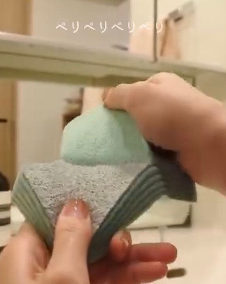 新発想！「はがせる超吸水スポンジ」