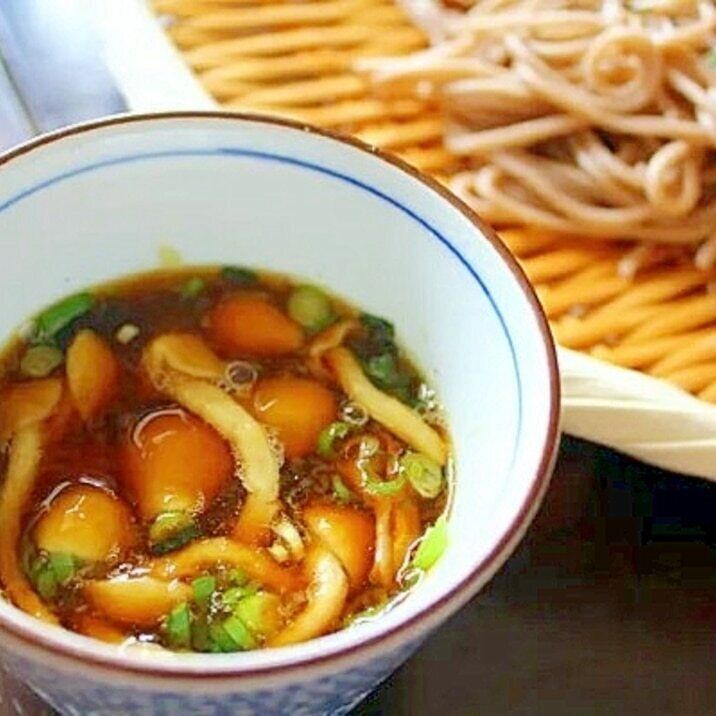 蕎麦のつけ汁＊なめこ汁