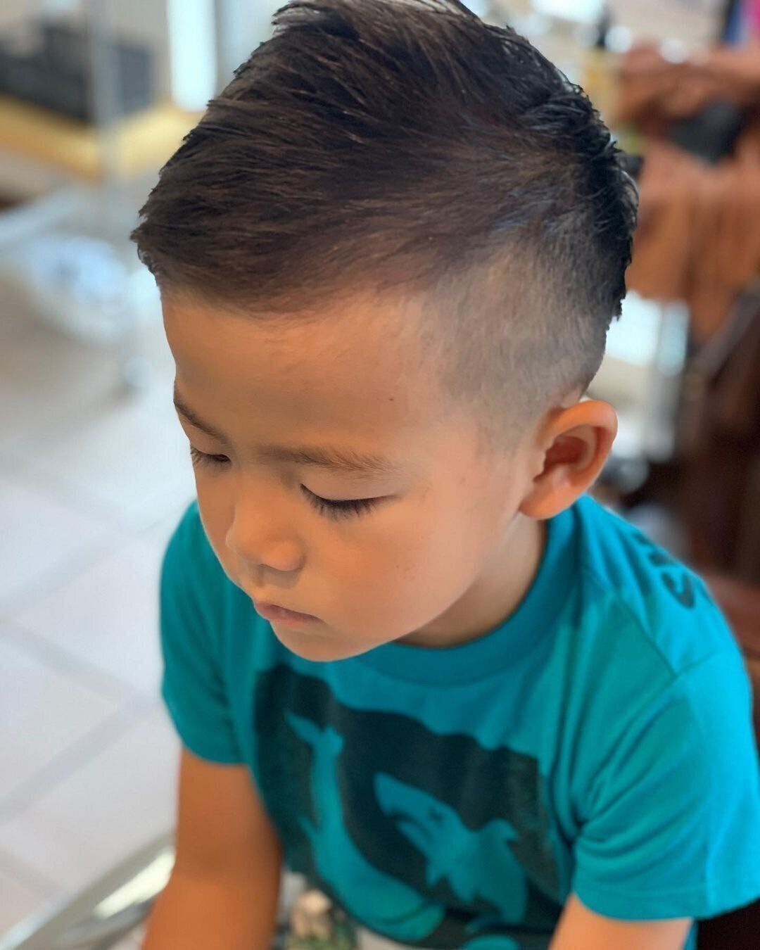  おしゃれ小学生男子の髪型・ヘアカタログ！おしゃれキッズのスパイキーモヒカン