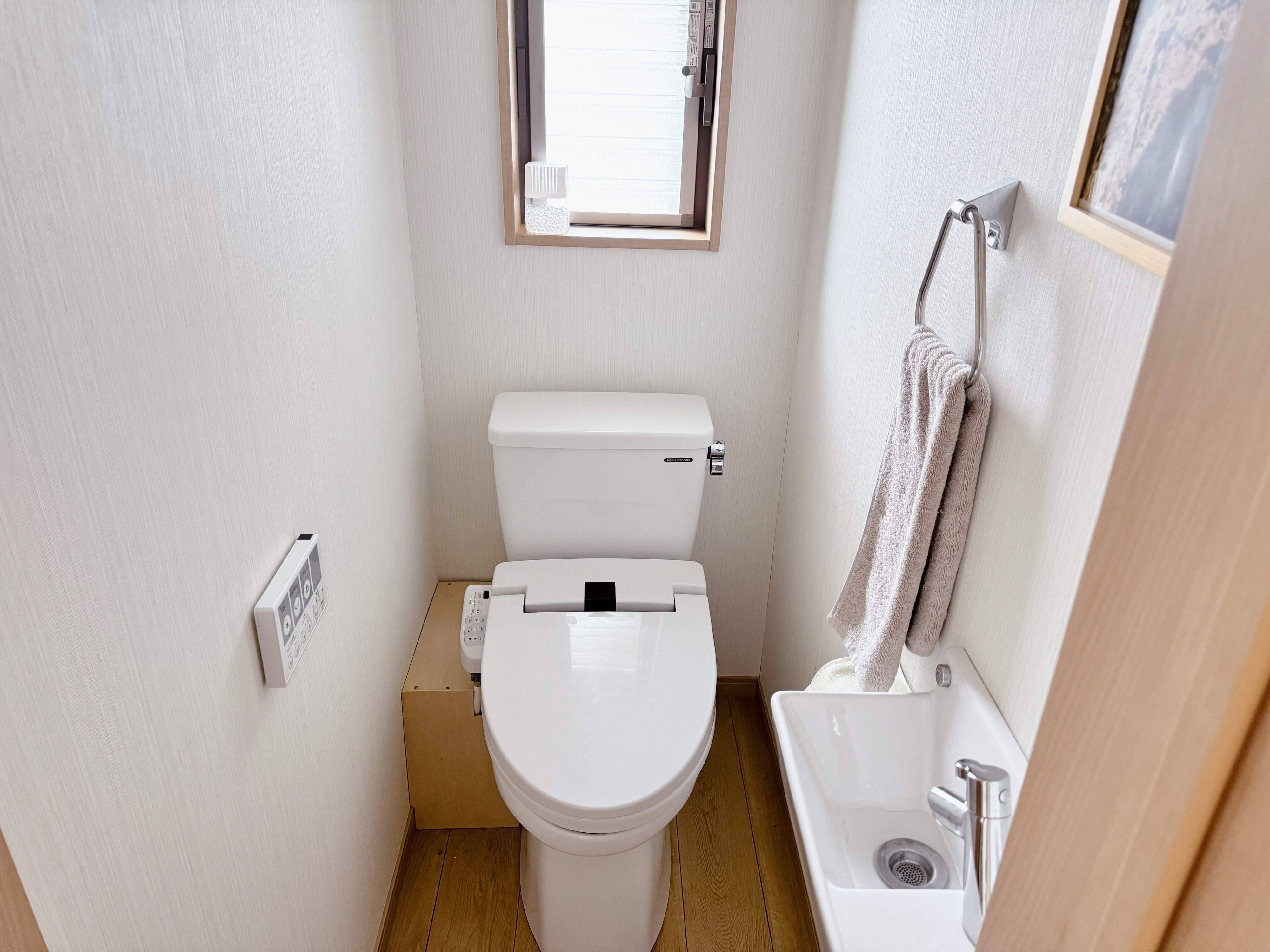 【ニトリ】洗剤不要で臭いトイレのニオイがスッキリ消える！一家に一つもっておくべき神商品