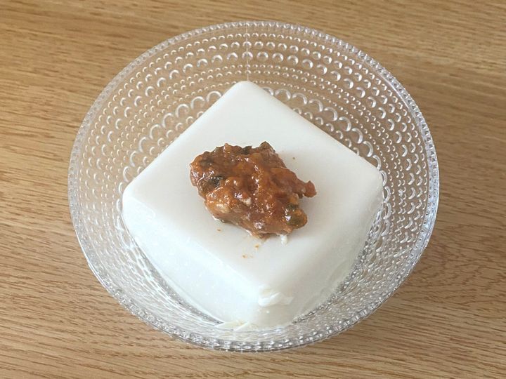 NAGOYA 台湾肉みそを乗せた豆腐