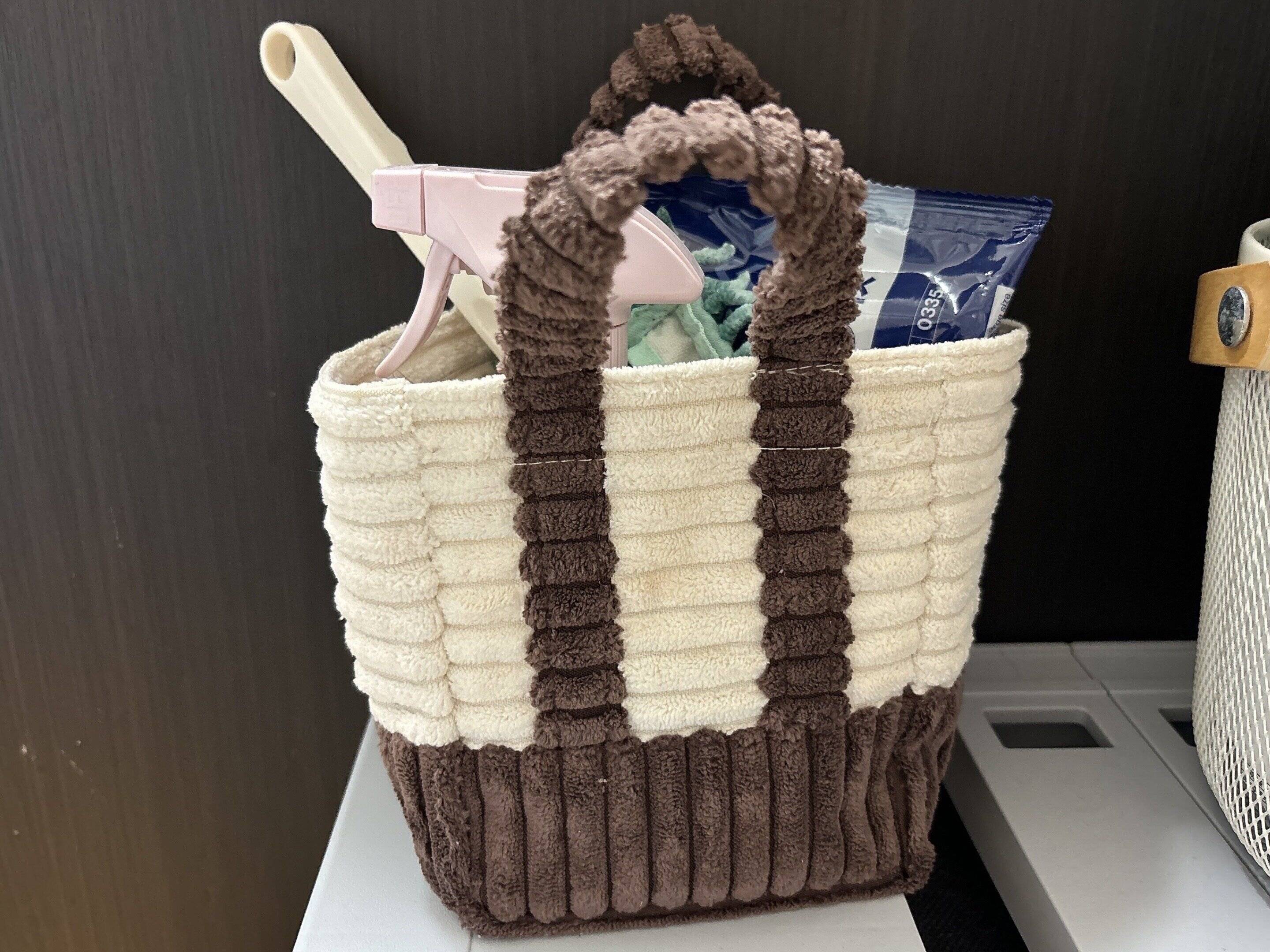 3COINSコーデュロイバッグ型収納