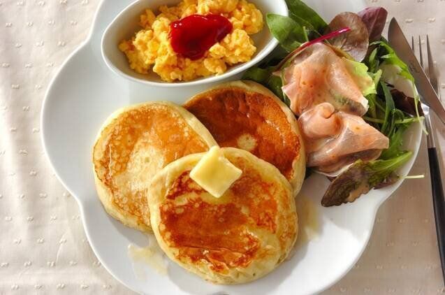 簡単朝ごはん！豆腐パンケーキとレンジで時短卵料理