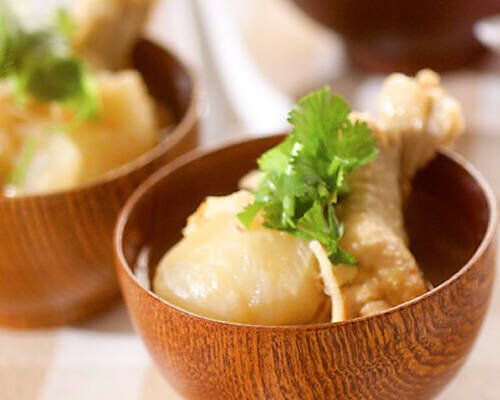 カブと鶏肉の豆板醤スープ