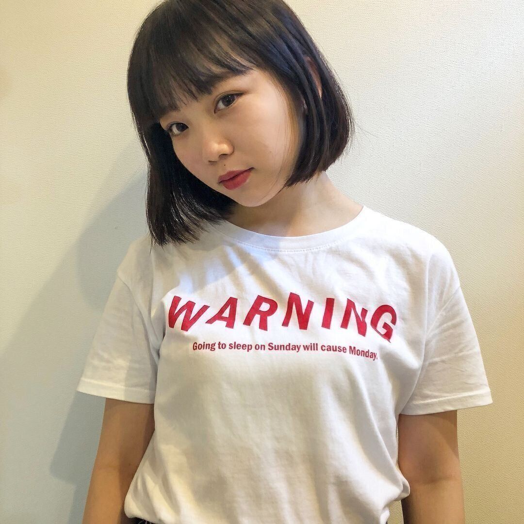 中学生の女の子に似合う流行のヘアスタイル ナチュラルボブでガーリーヘア