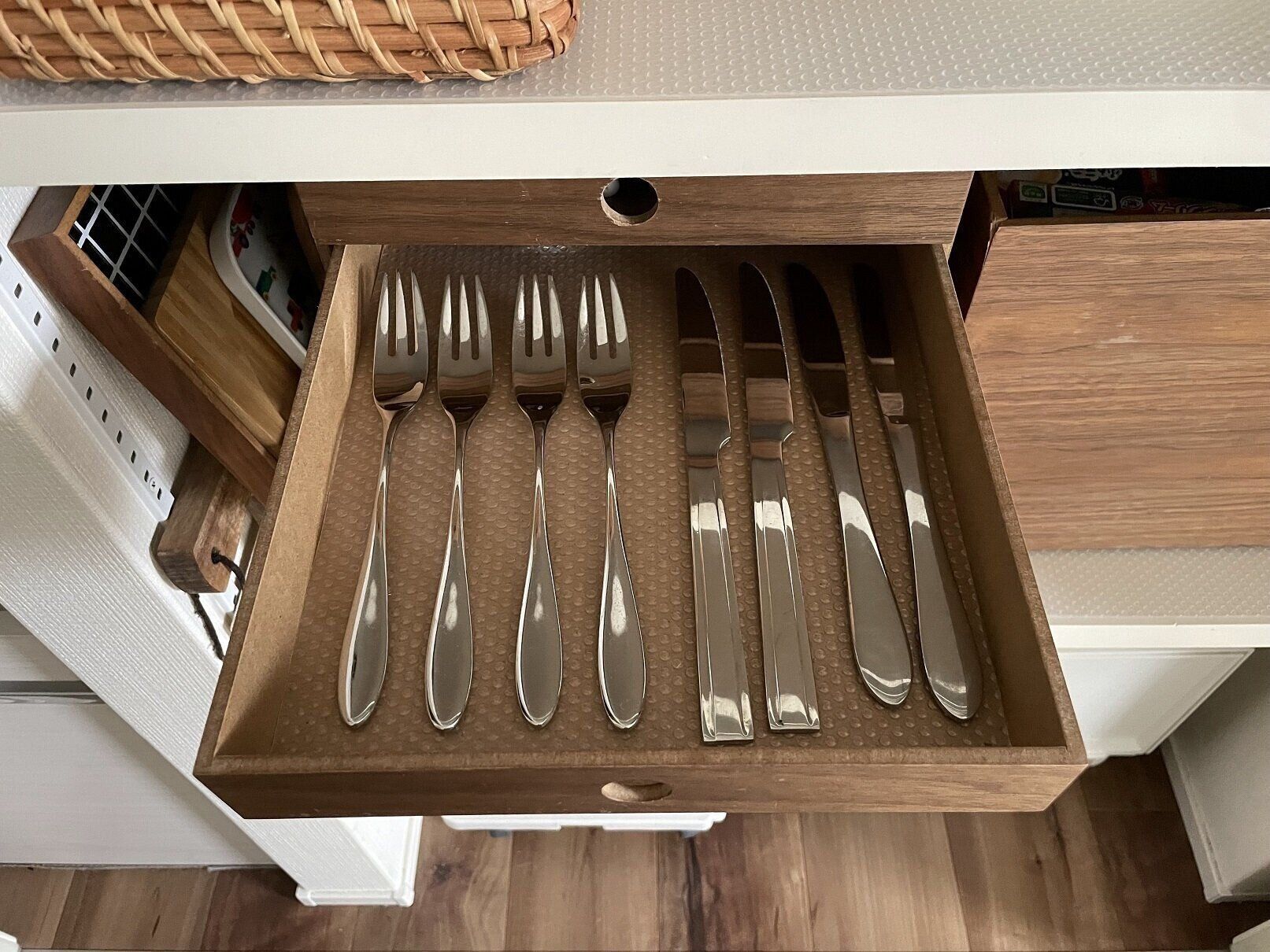 ニトリの3段ケースは家中の収納に使用できる万能アイテム サンキュ