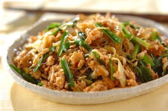 鶏そぼろと春雨の炒め煮