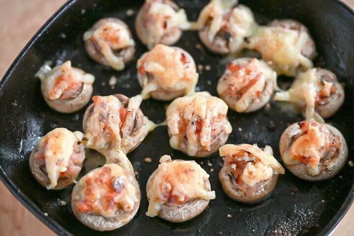 おつまみに！マッシュルームの生ハムグリル