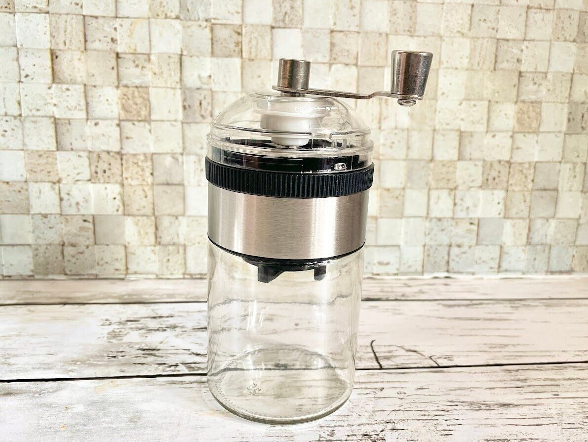 ダイソーの手挽きコーヒーミル